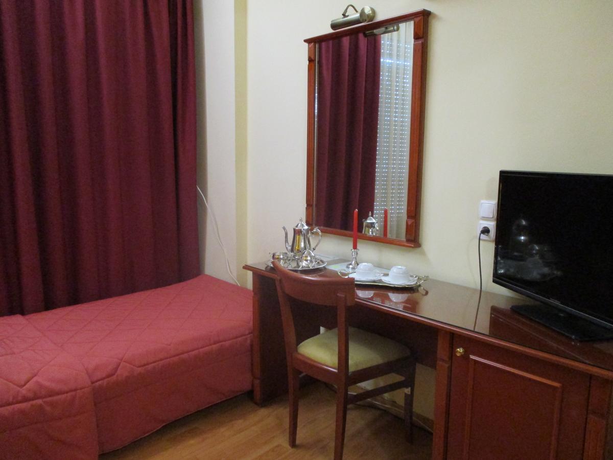 Hotel Delta Lamia Bagian luar foto